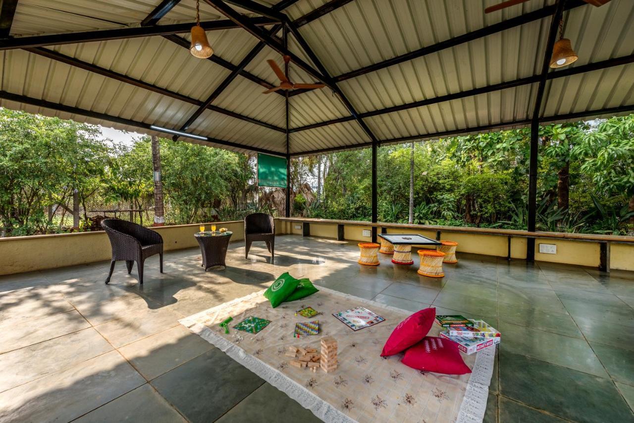 Saffronstays Lakeview Nivara - Farm Stay Villa With Private Pool Near Пуне Екстер'єр фото
