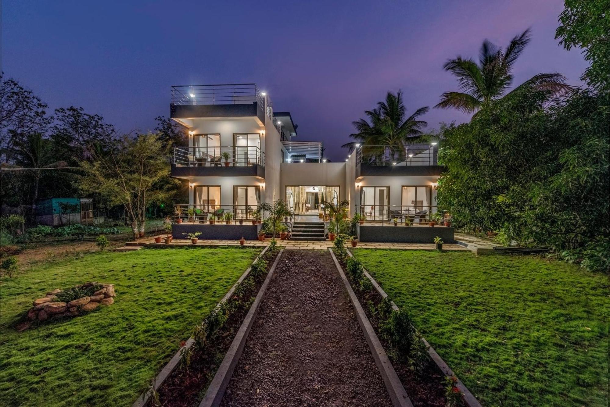Saffronstays Lakeview Nivara - Farm Stay Villa With Private Pool Near Пуне Екстер'єр фото