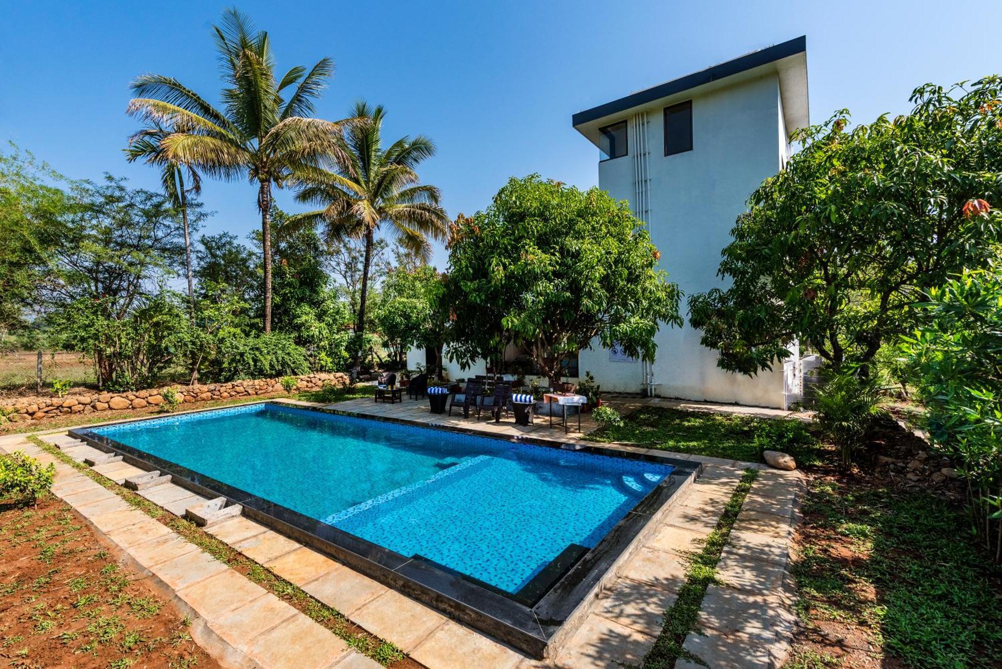 Saffronstays Lakeview Nivara - Farm Stay Villa With Private Pool Near Пуне Екстер'єр фото